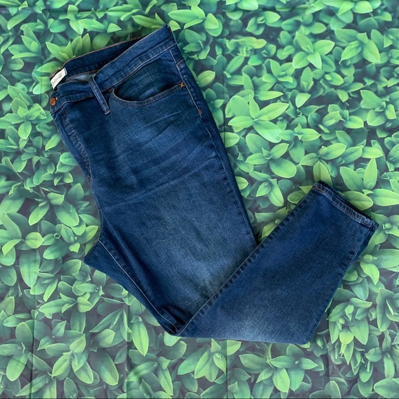 Madewell Denim - Madewell Roadtripper Jeans in Jansen Wash